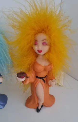 Boneca Bruxinha Magnólia - A Feiticeira da Sedução- Item Decorativo em Resina