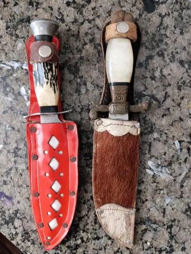 Vendo facas antigas raras de se achar