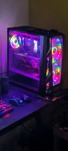 Gabinete Aerocool nighthawk duo
