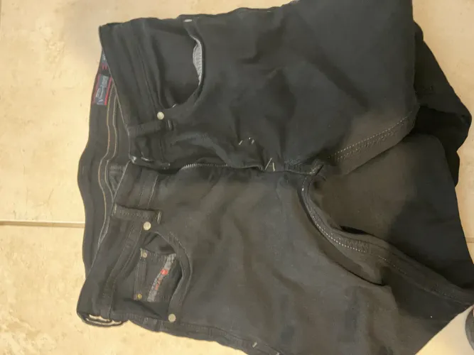 Calça Marca Diesel original nova nunca usada