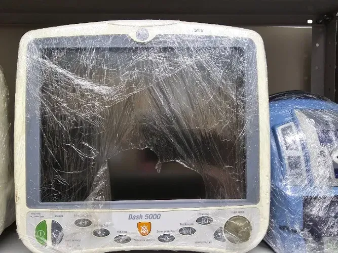 Monitor multiparametrico GE Dash 5000 127/220V, Ecg, Temp, spo2, pni, PI e CO2