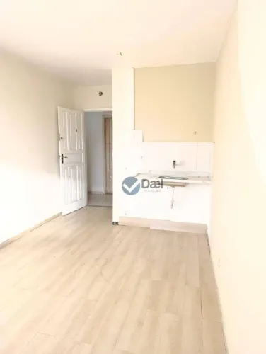 VENDO SALA COMERCIAL EM ITAIPU - AVENIDA CENTRAL