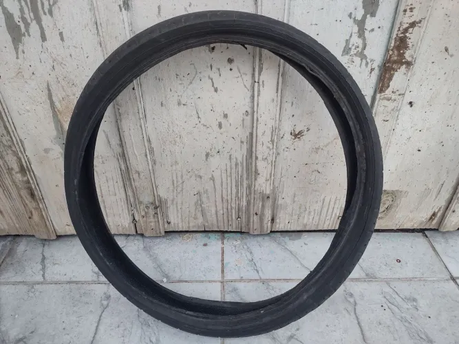 PNEU DE BIKE LEVORIN KAMIKAZE ARO 20 X 1.75 USADO