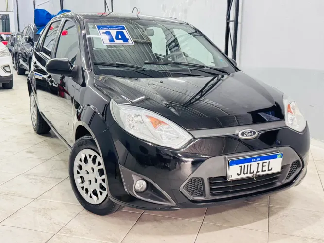 Ford Fiesta SE 1.6 8V Flex 5P 2014