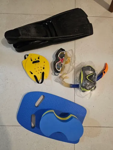 Equipamentos de natação