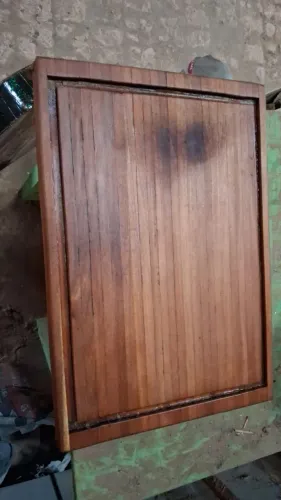 Tábua de Madeira Maciça para Corte