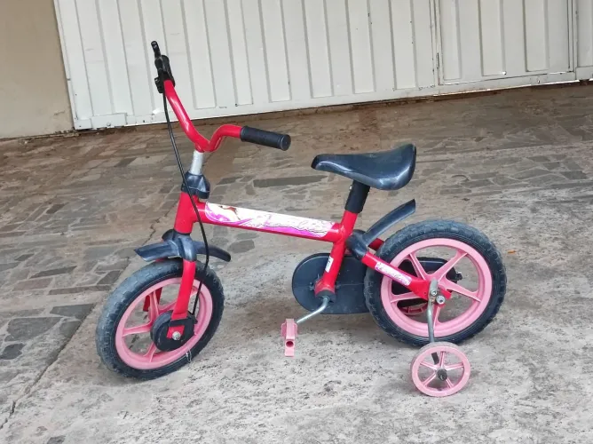 Bicicleta infantil (1 a 3 anos)