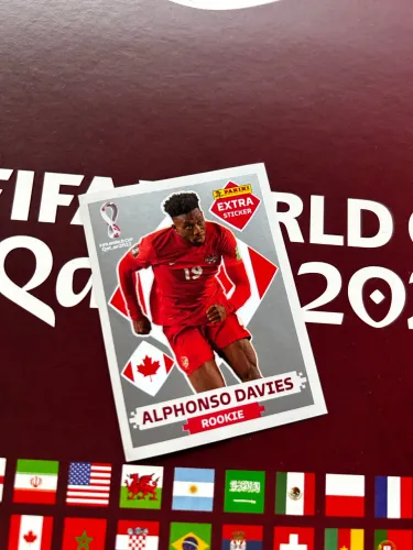 Alphonso Davies Prata Lendário Copa 2022