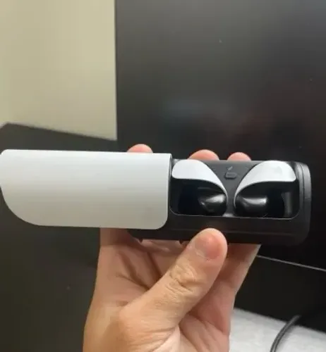 Vendo fone pulsar ps5 acompanha todos os acessórios menos a caixa