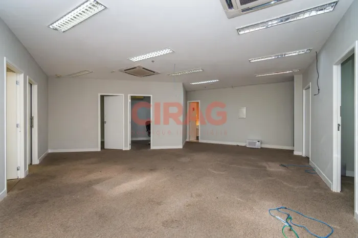 Conjunto Comercial na Cerqueira César - São Paulo