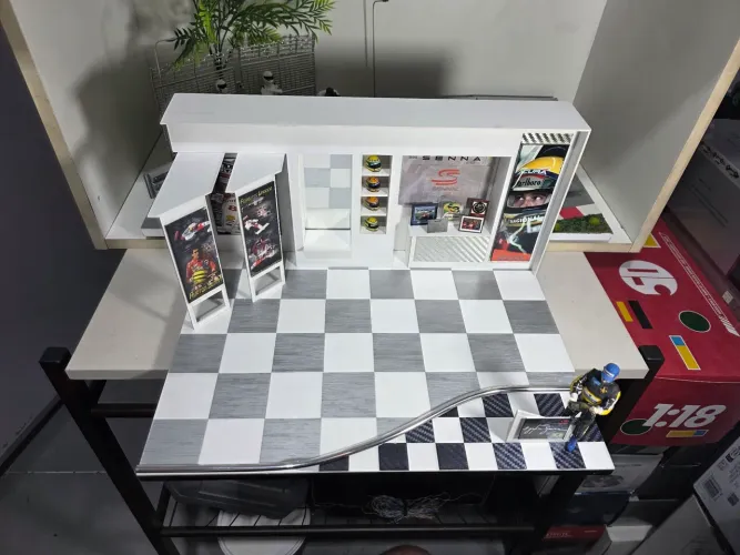 Diorama miniatura 1:18 ayrton senna capacetes cenário espelho