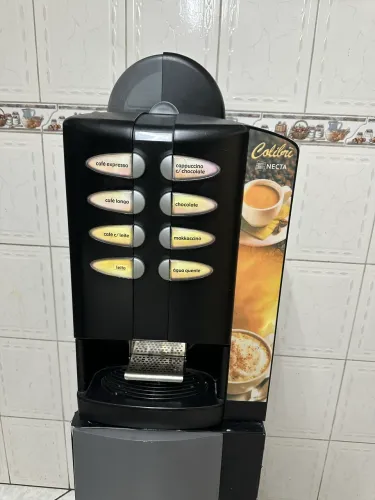 Máquina colibri de café e várias opções C3 