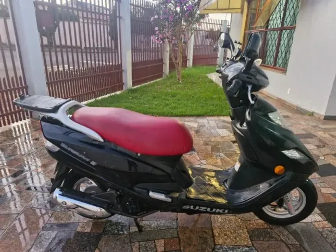 Scooter Burgman 125 I - Suzuki/JTA - Automática