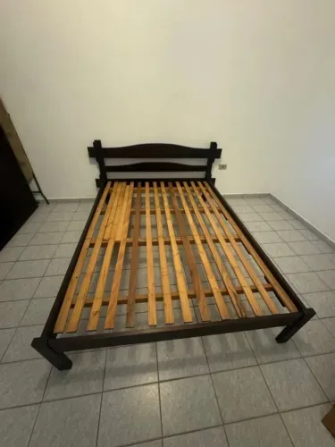Cama de Madeira com Estrado