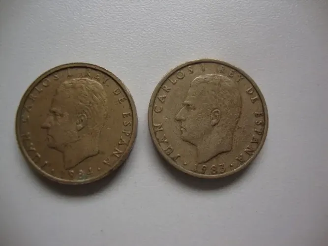 Lote 2 Moedas 100 Pesetas (Espanha) 1983/1984.