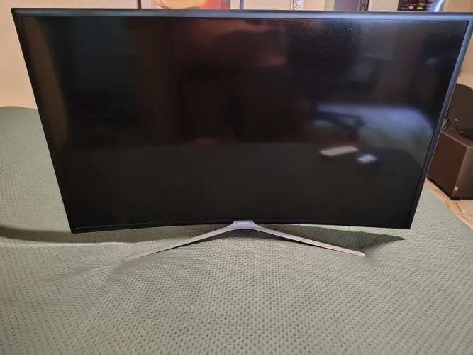 TV Smart Samsung Curve 42" com defeito 