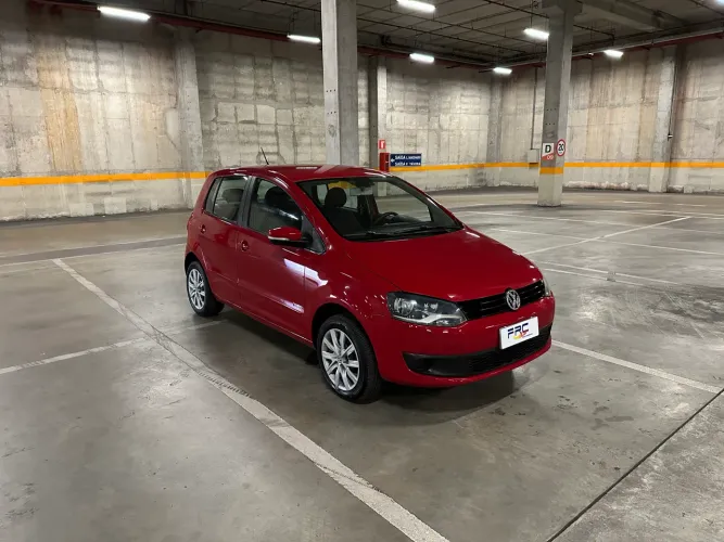 Volkswagen Fox 1.0 MI Total Flex 8V 5P 2013