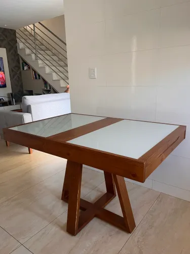 Mesa de Jantar Extensível Madeira Maciça + 4 Cadeiras (Estado de Nova!)