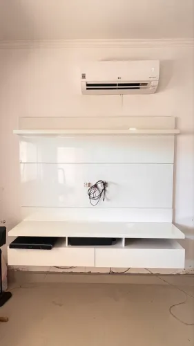 Vendo painel TV 1,80