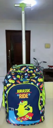 Vendo kit mochila e lancheira da puket 