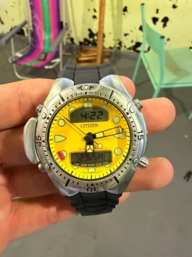Citizen Aqualand JP1060 Fundo Amarelo 