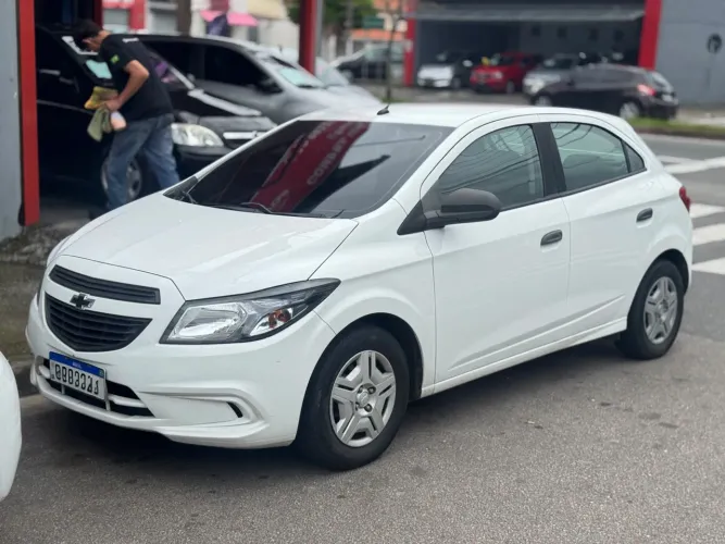 Chevrolet Onix JOY Hatch 1.0 8V Flex Mec. 4P 2019