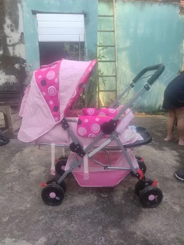 CARRINHO DE BEBÊ ROSA