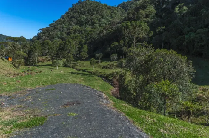 Chácara / sítio na serra catarinense com 6,9 hectares por R$ 350.000 em Bom Retiro - SC