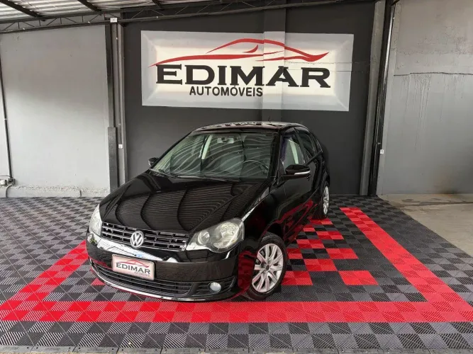 Volkswagen Polo Sed. Comfort. 1.6 MI Tot. Flex 8V 2012
