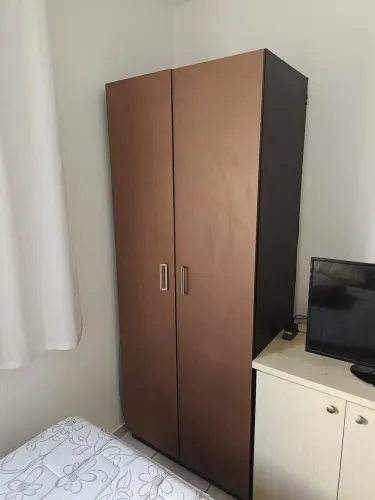 Guarda roupa em MDF 90cm largura por 190 altura 