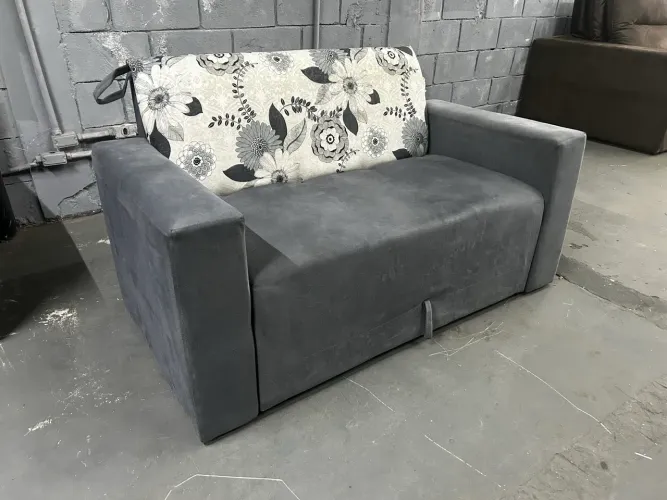 Sofá Cama 1.40m NOVO ( Direto da Fábrica )