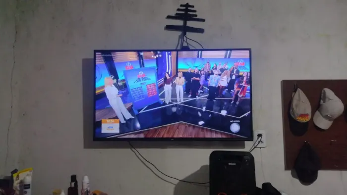 Vendo TV de 50 polegada smart nova na caixa