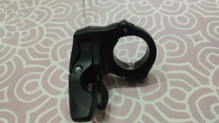 Trava remota dual suspensão rochchok