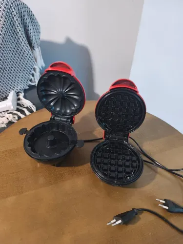 Mini máquina de Waffle e de assar bolo