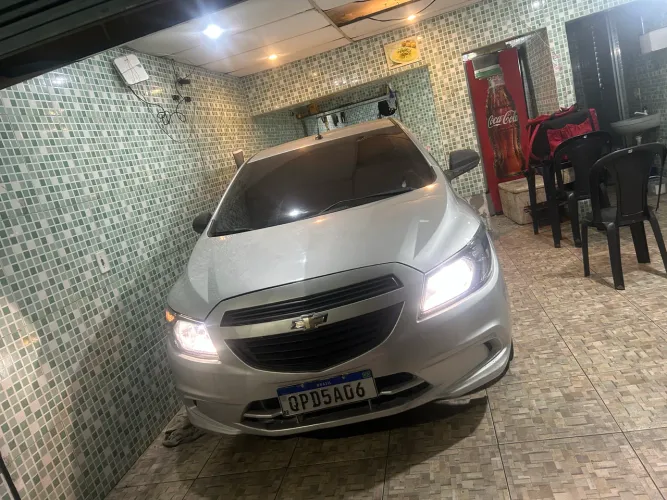 Chevrolet Onix JOY Hatch 1.0 8V Flex Mec. 4P 2019
