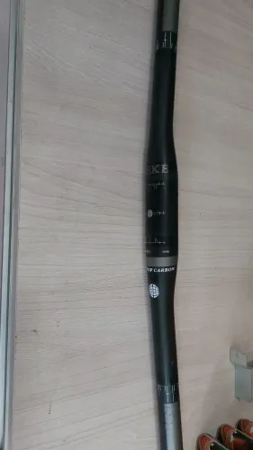 Guidao carbono mtb 700mm