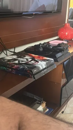 PS4 500GB + Controle Original + God Of War + Gta 5