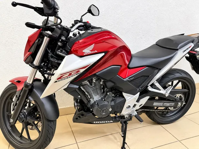 HONDA CB TWISTER 300F 2026 ? IMPECÁVEL
