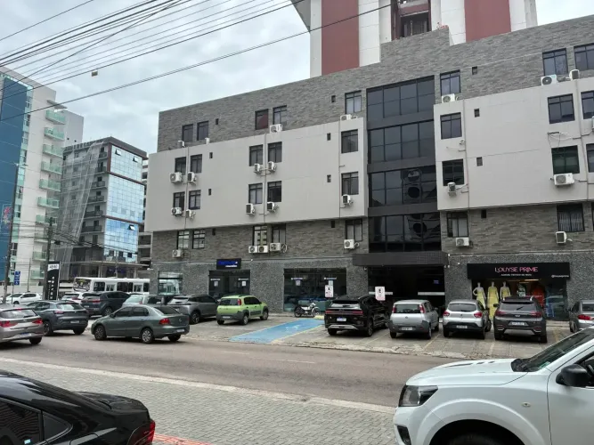 Sala em cabo branco