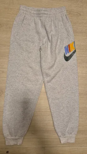 Calça novinha