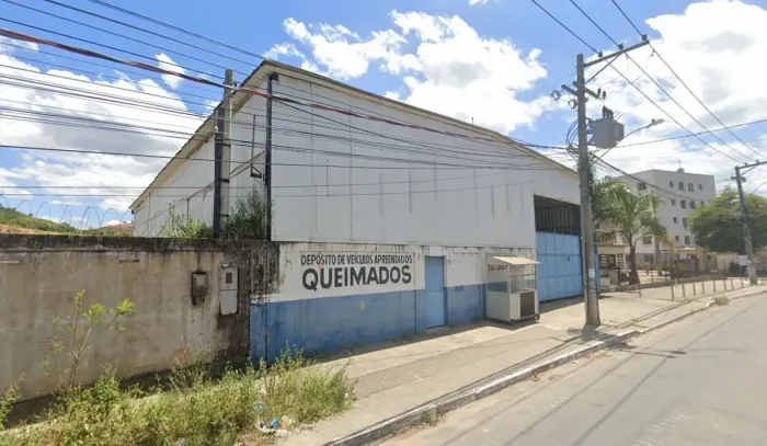 GALPÃO LOGÍSTICO PARA VENDA OU LOCAÇÃO QUEIMADOS/RJ