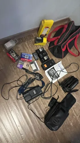 Câmera Sony CCD-TR405 c/ defeito