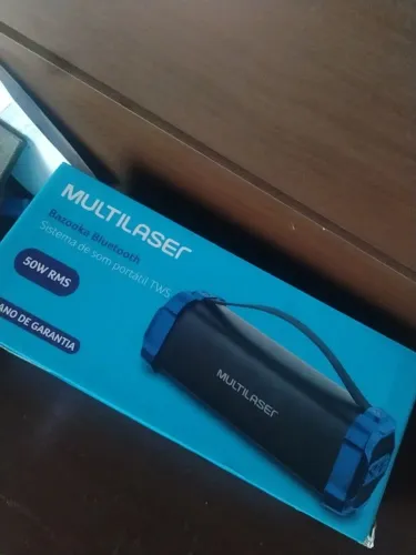 Caixa usada apenas uma vez. Foi 300 vendo por 150