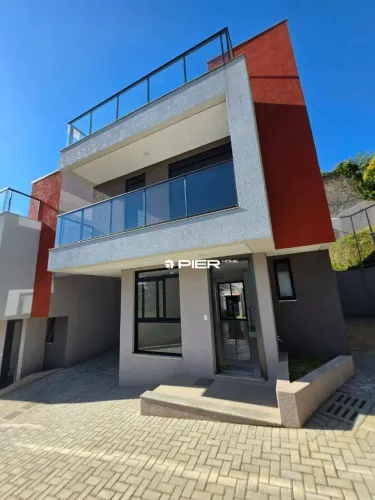 Sobrado com 3 dormitórios à venda, 191 m² por R$ 940.000,00 - Pilarzinho - Curitiba/PR
