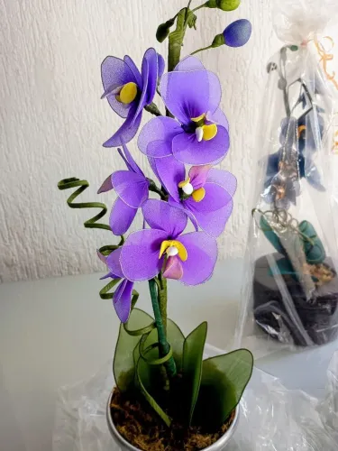Artesanato de flores artificiais 