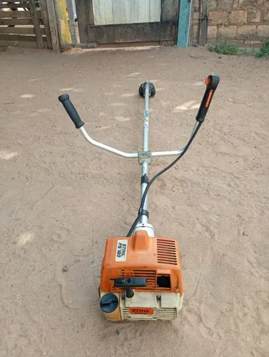 Vende se roçadeira Stihl original 