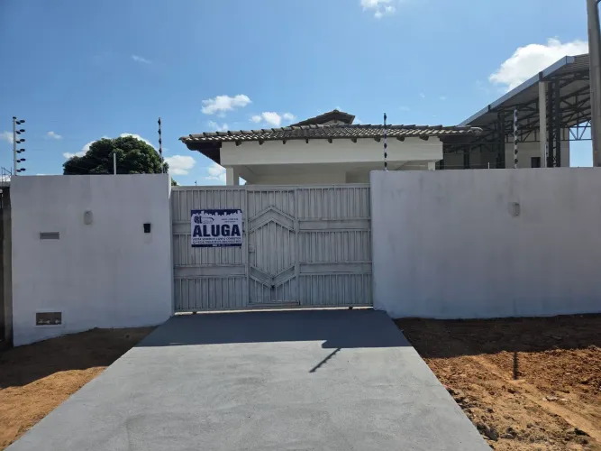 CASA DISPONÍVEL PARA LOCAÇÃO 2 quartos sendo 01 suíte .