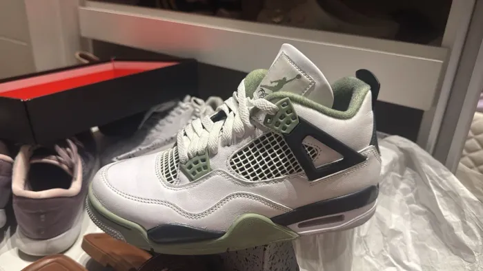 Tênis Nike Air Jordan 4 Seafoam Branco/Verde 