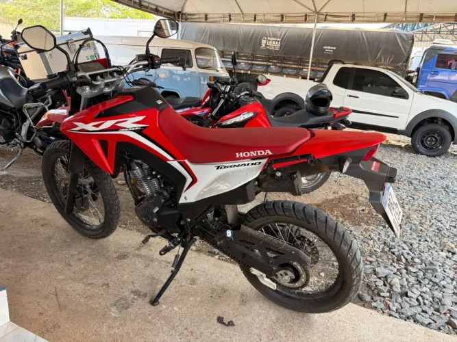 Moto tornado 300