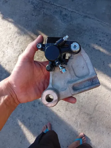 Pinça Traseira XRE 300